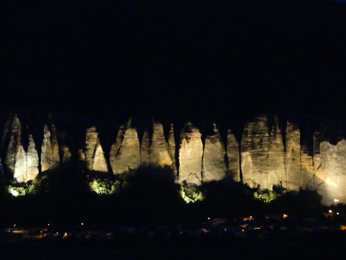 Les Vieux Murs Montfort  Esterno foto